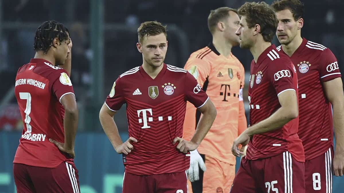 Bayern Múnich aisló a varios jugadores por sospecha de covid-19