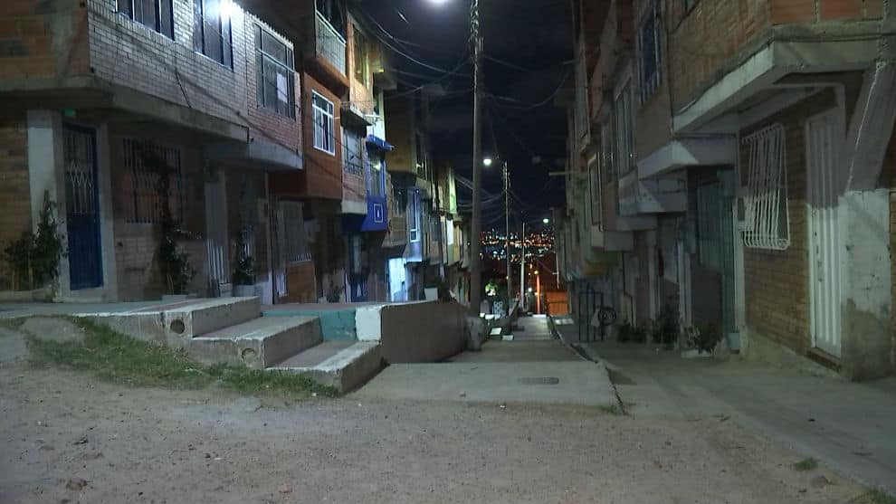 Hallan a bebé abandonado en una bolsa de basura en Bogotá
