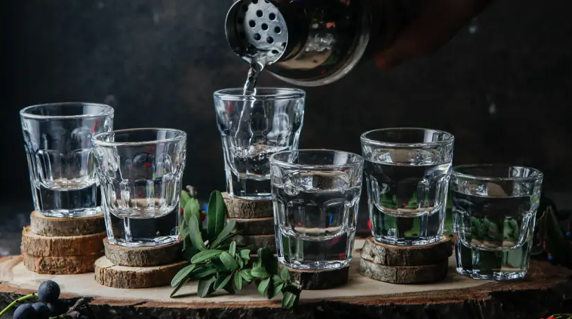 ¡Pilas! Esta es la gran cantidad de calorías que contiene un shot de licor