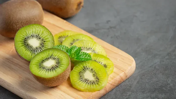 Estas son las enfermedades que el kiwi puede prevenir, según estudios