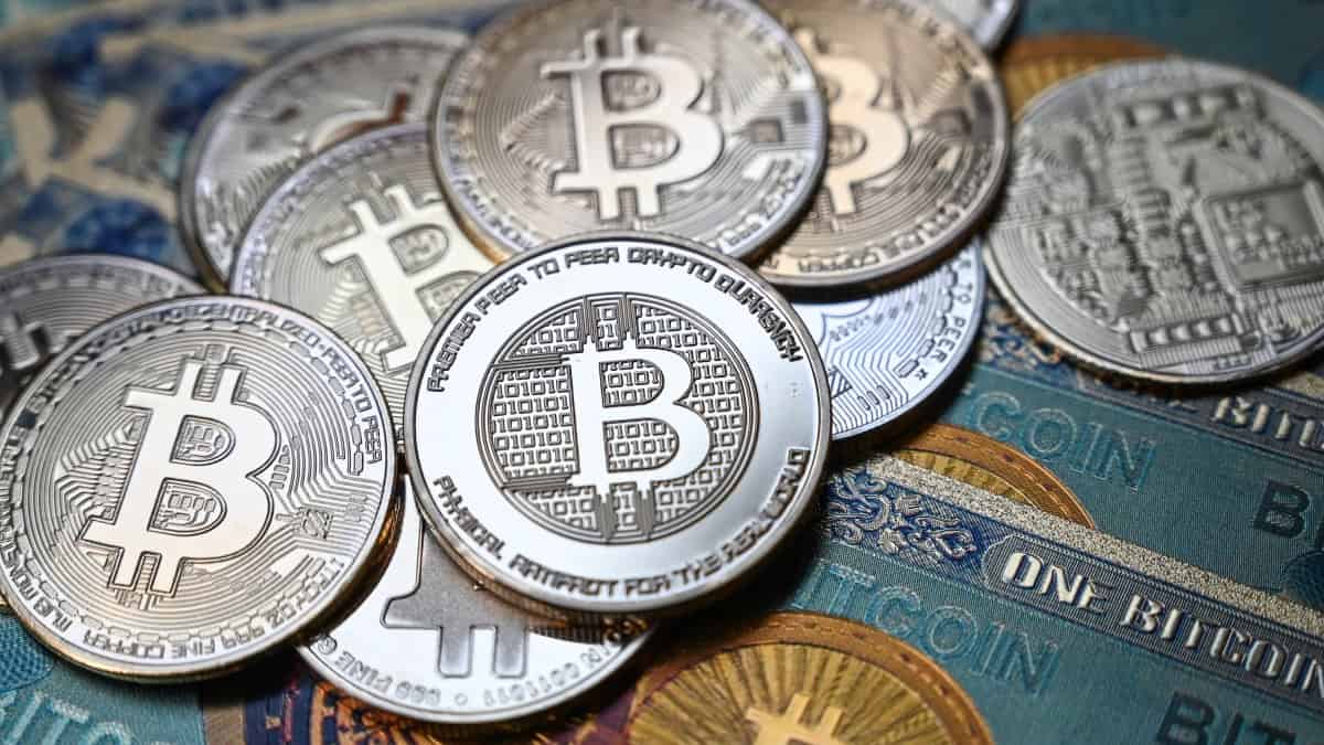 Bitcoin hoy: bajó su precio a menos de 40.000 dólares
