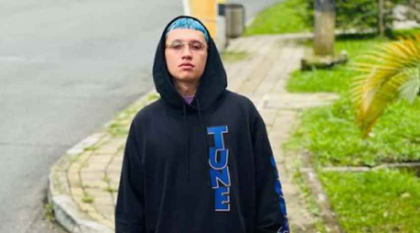 Blessd mostró su faceta más generosa: le pagó el semestre universitario a dos seguidoras