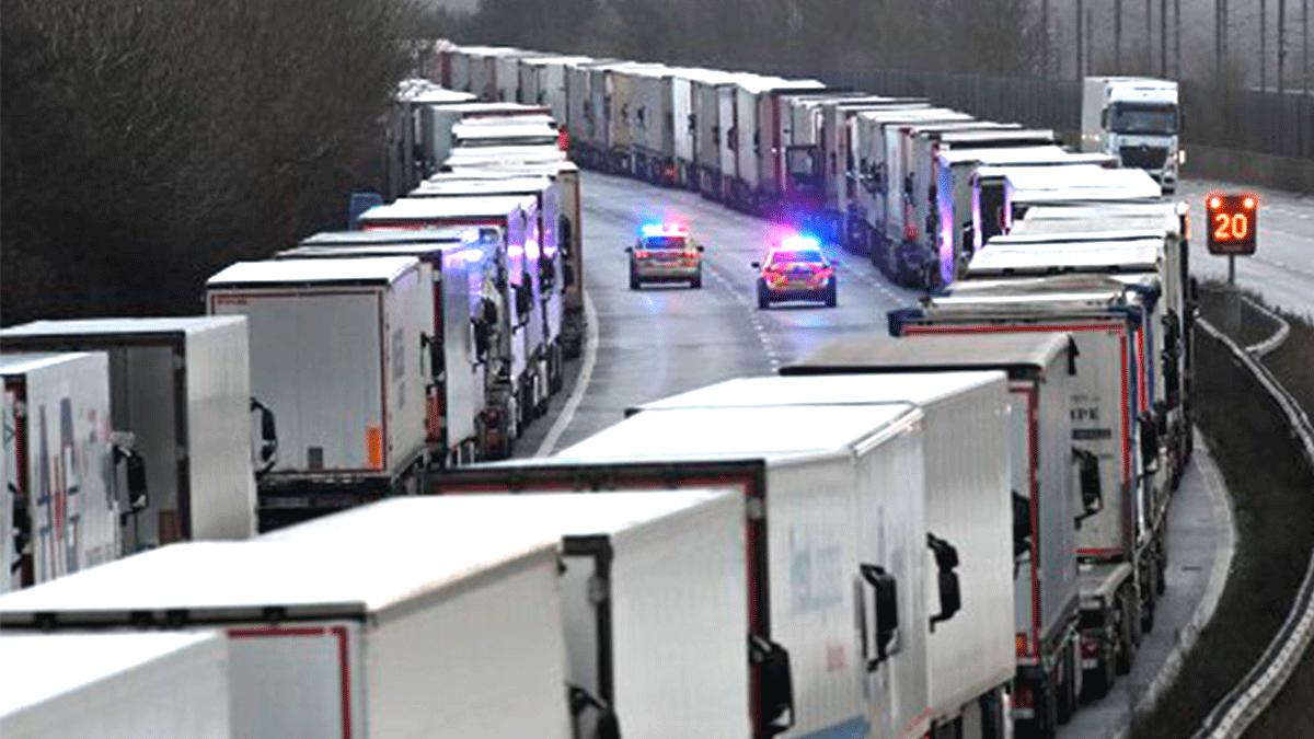 Londres y París logran un acuerdo para reabrir sus fronteras