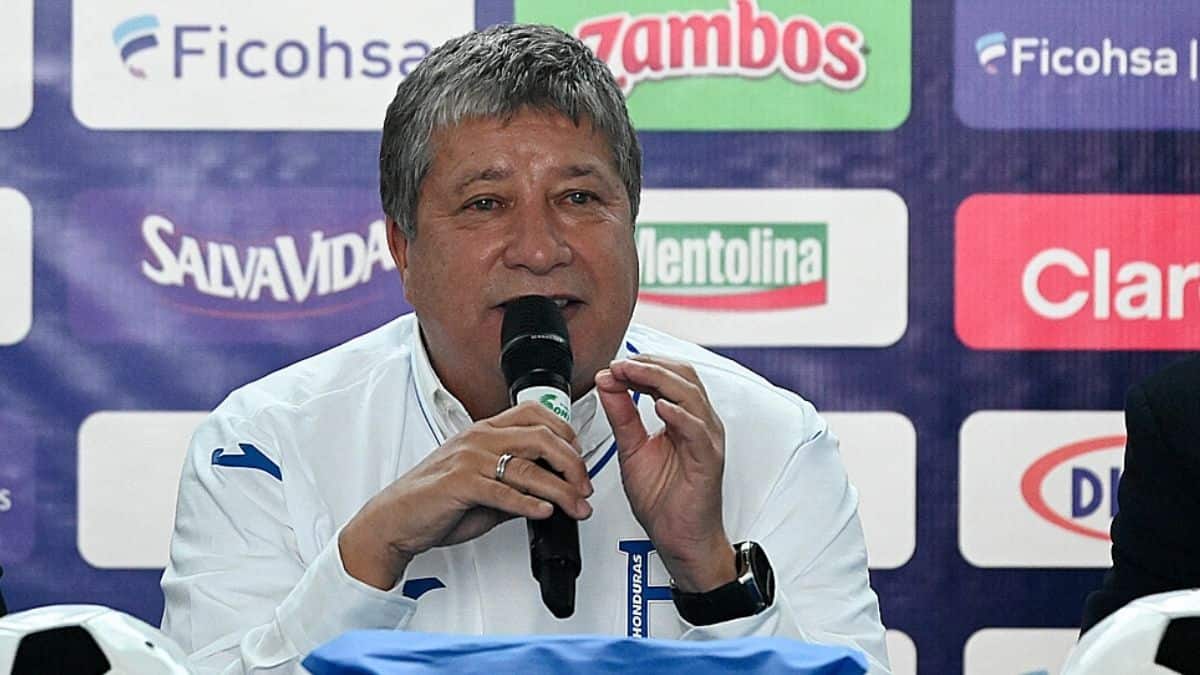 Hernán 'Bolillo' Gómez habla del partido ante la Seleccción Colombia
