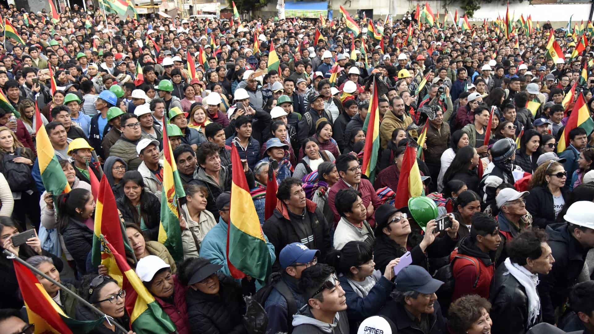 La Fiscalía General de Bolivia abrió este domingo una causa contra los siete miembros del Tribunal Supremo Electoral (TSE). Foto: AFP