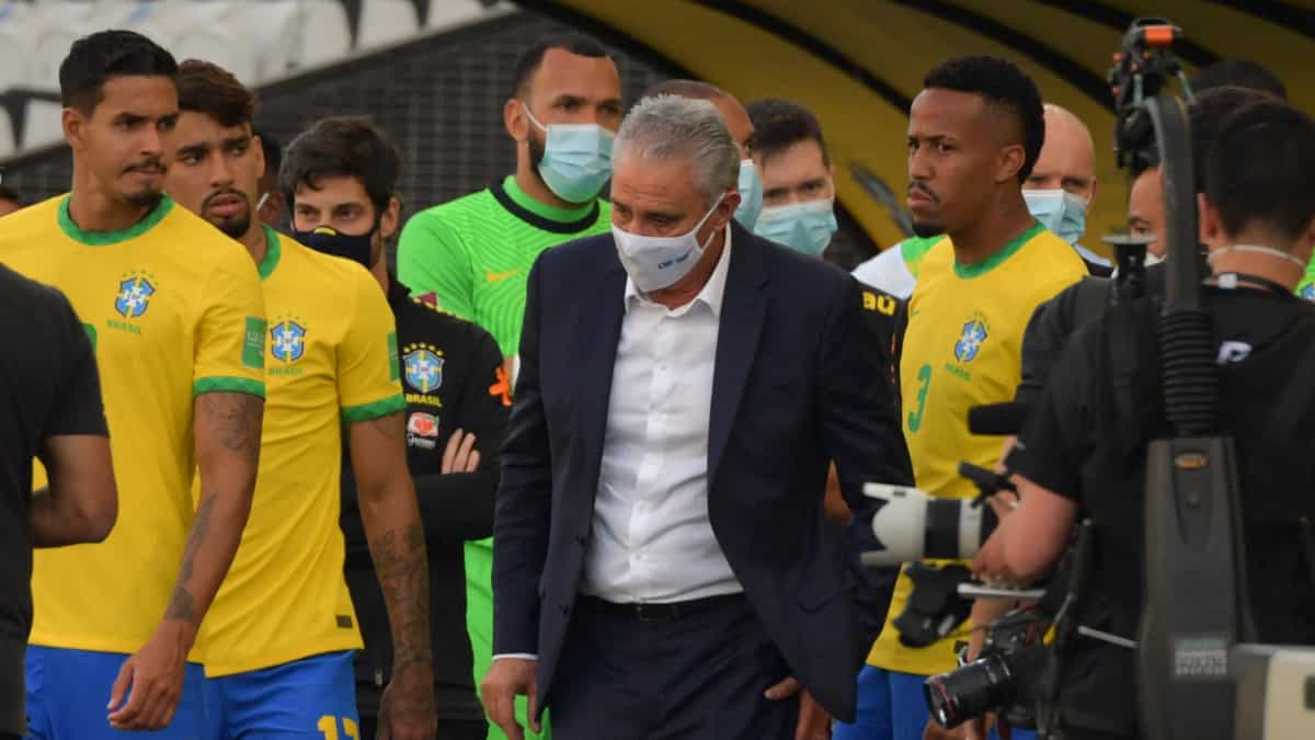 Brasil se hospedaría en Bogotá durante la triple fecha de Eliminatoria