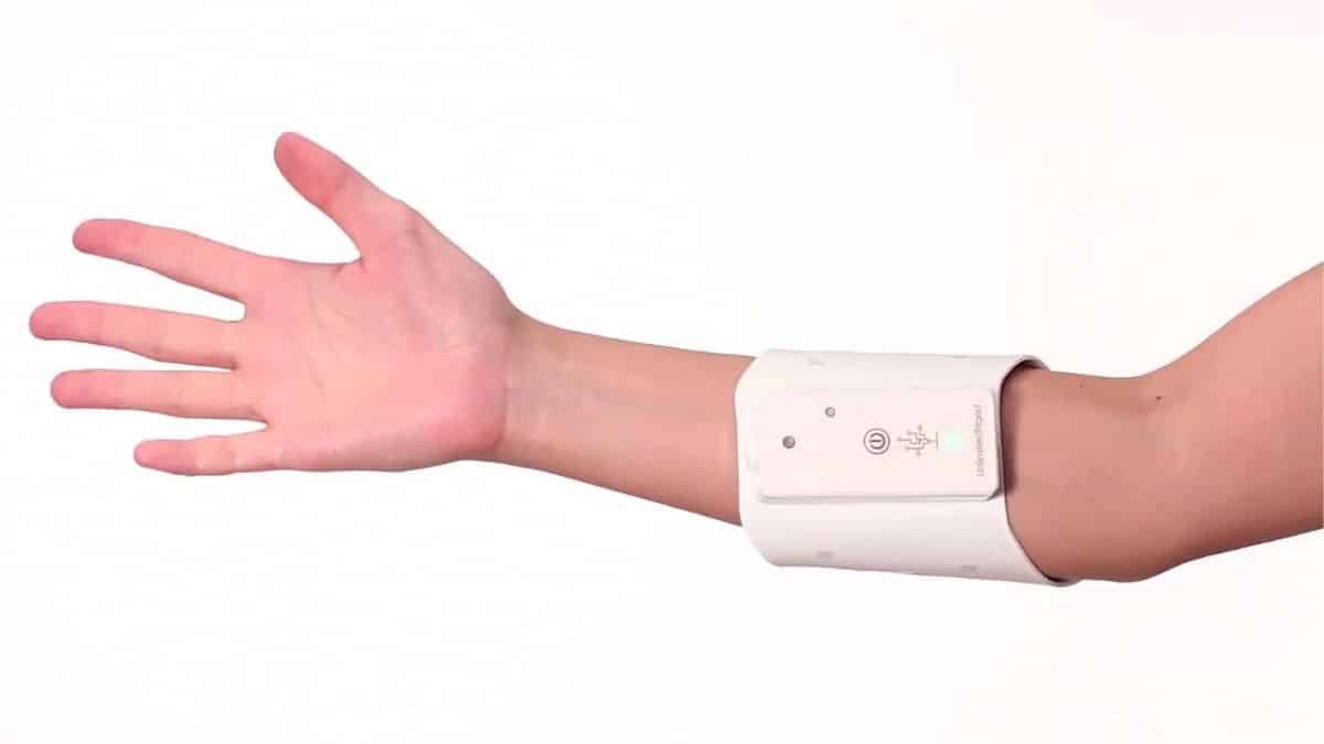 Así es el brazalete con el que podrás sentir en el metaverso