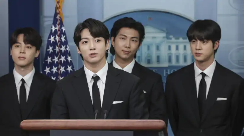 Otro miembro del grupo coreano BTS comienza el servicio militar