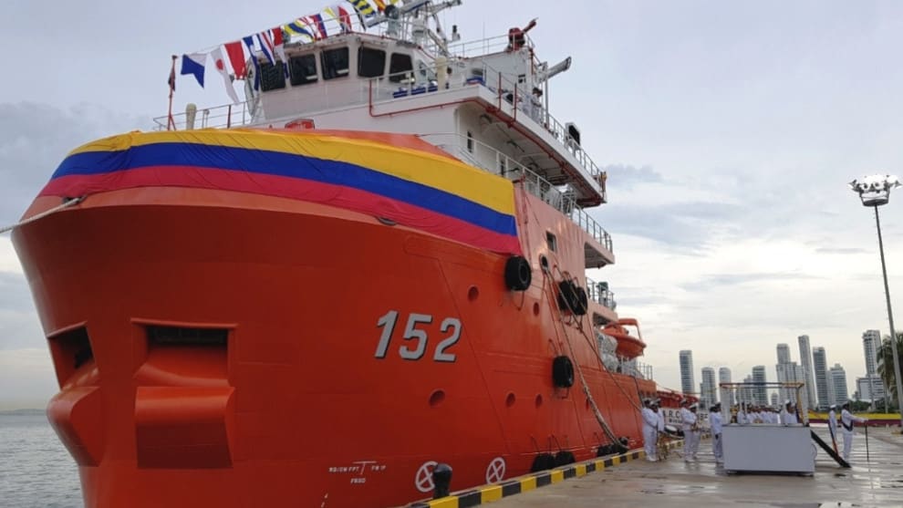 Costoso barco de la Armada permanece varado en Cartagena. Foto: Erich Saumeth C