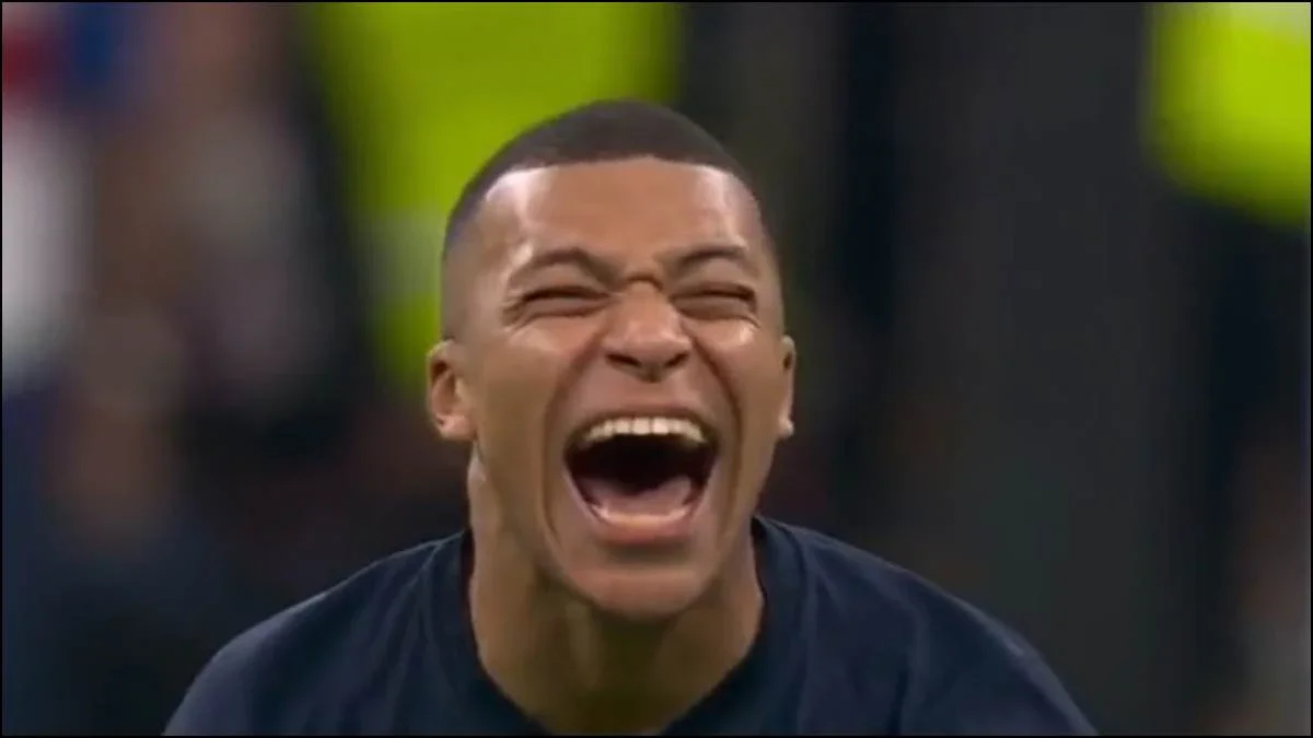 burlona reacción de Mbappé frente a Inglaterra/ Foto: Captura de pantalla burlona reacción de Mbappé frente a Inglaterra
