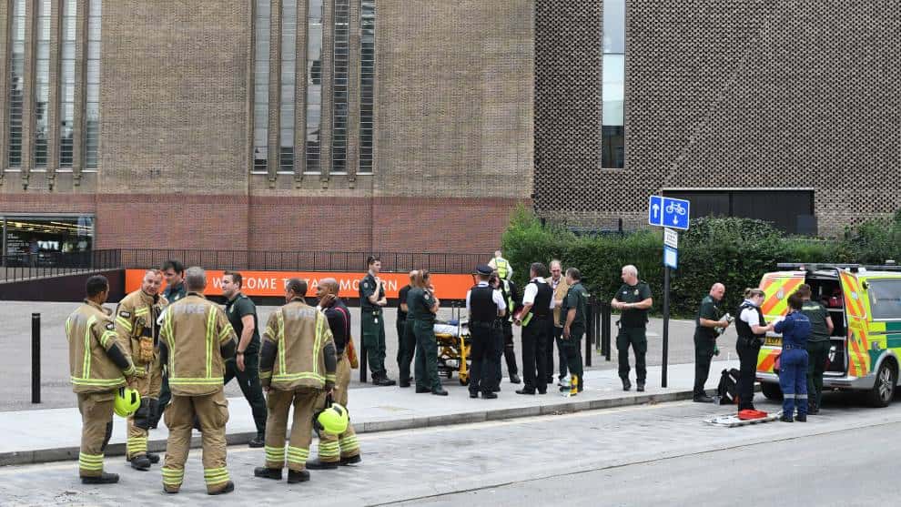 Condenan a cadena perpetua a joven que lanzó a un niño desde un décimo piso