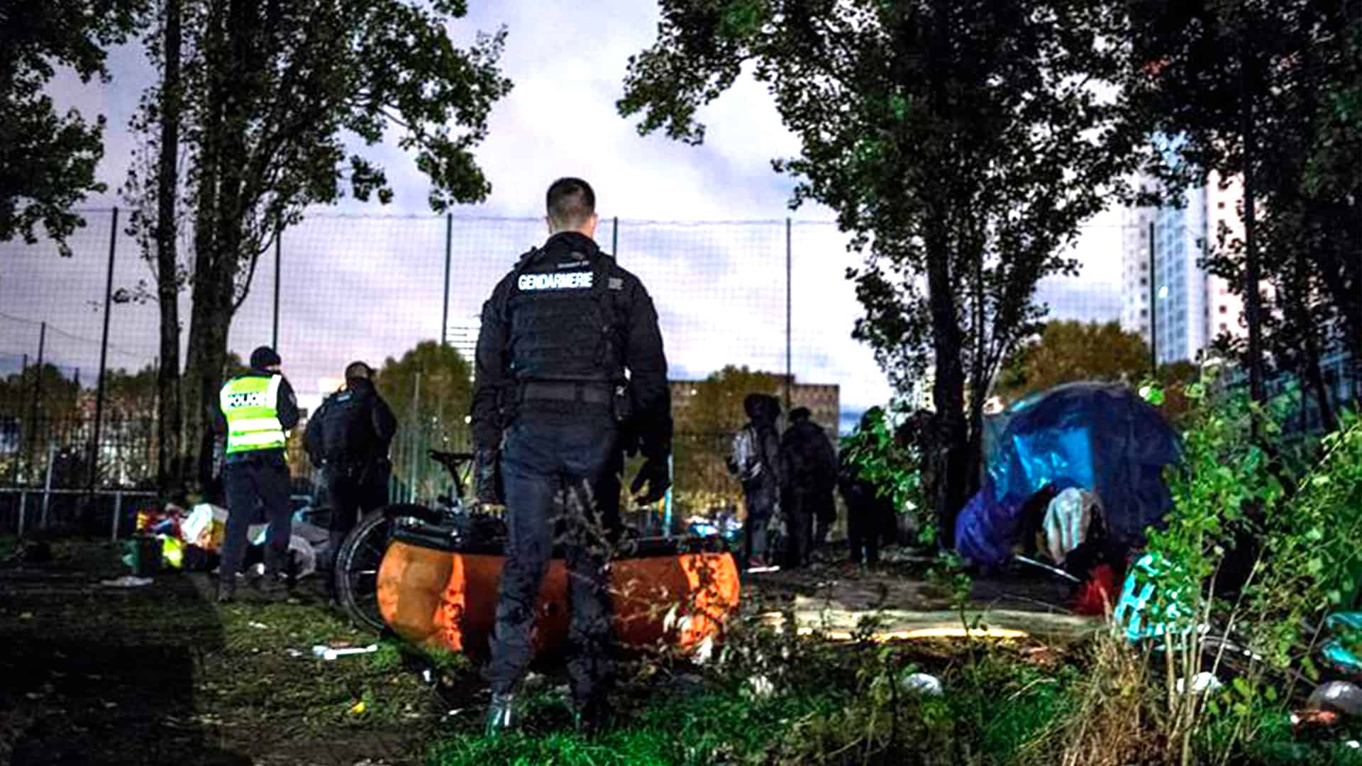 Campamentos de migrantes en París