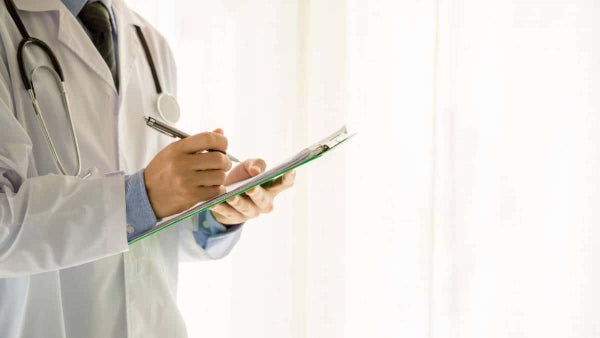 ¡Atención! Aumentó el riesgo de cáncer generaciones X y millennial, según estudio