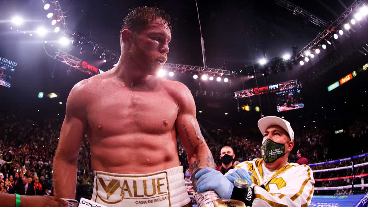 'Canelo' Álvarez primer campeón del peso supermediano