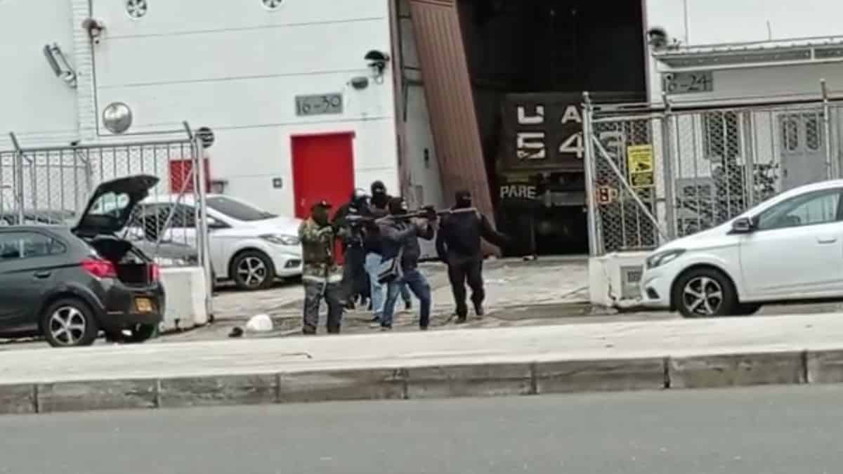 Tres capturados durante robo en Medellín quedarán en libertad