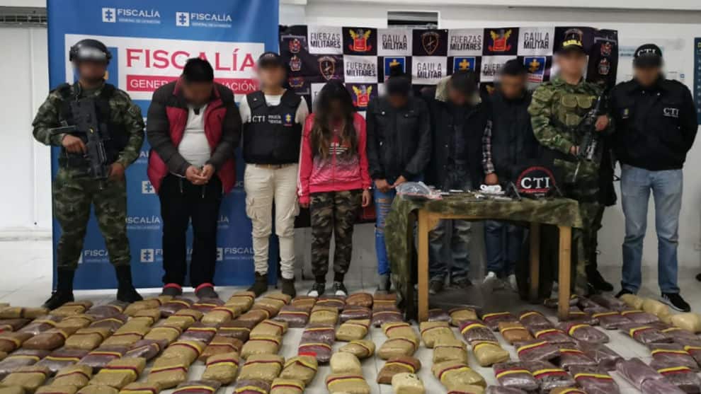 Uno de los cuales contaba con detención domiciliaria por el delito de homicidio.