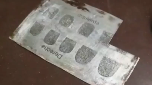 Capturan miembros de 'Los herederos': fabricaban huellas digitales en látex para suplantar identidad bancaria Capturan miembros de 'Los herederos': fabricaban huellas digitales en látex para suplantar identidad bancaria