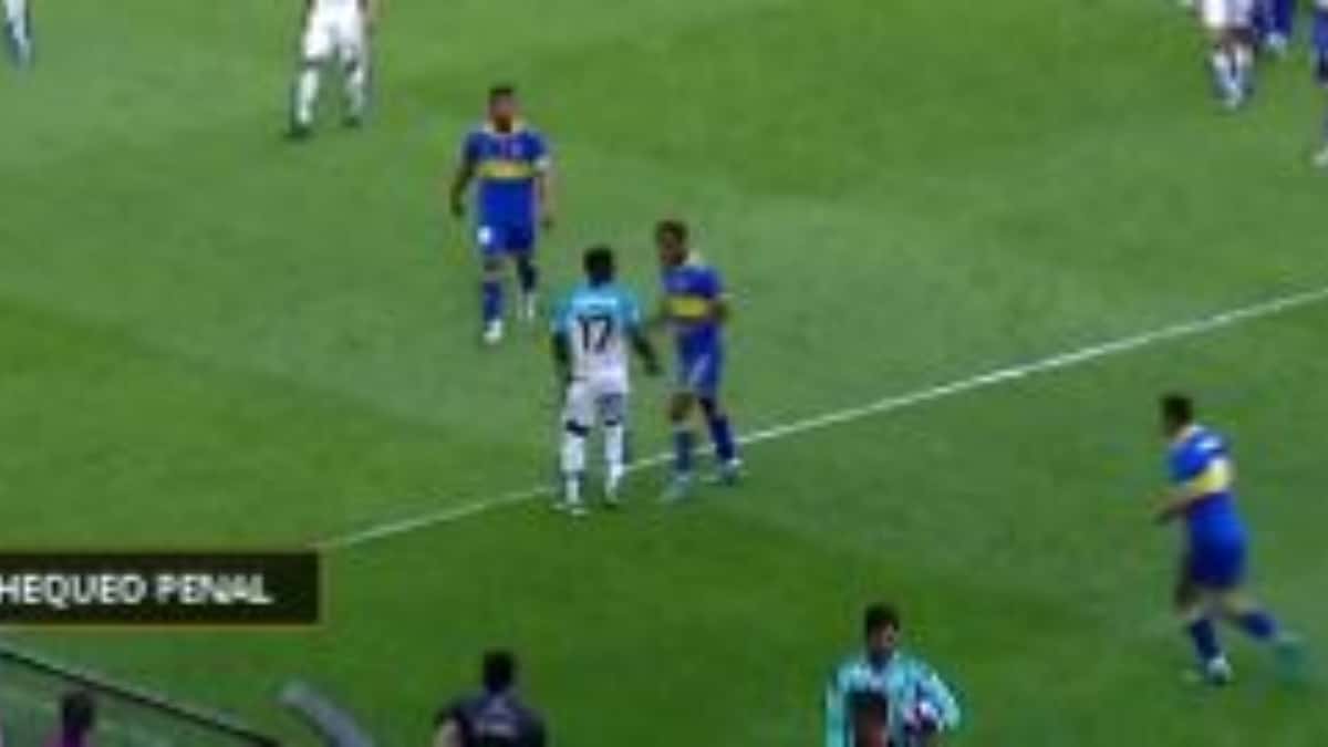 Carbonero y Villa pelea y expulsión en Boca vs Racing: Trofeo de Campeones