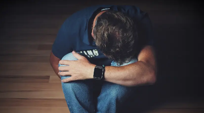 A la cárcel mujer por violencia intrafamiliar: partió brazo de su expareja y le dejó secuelas en el rostro