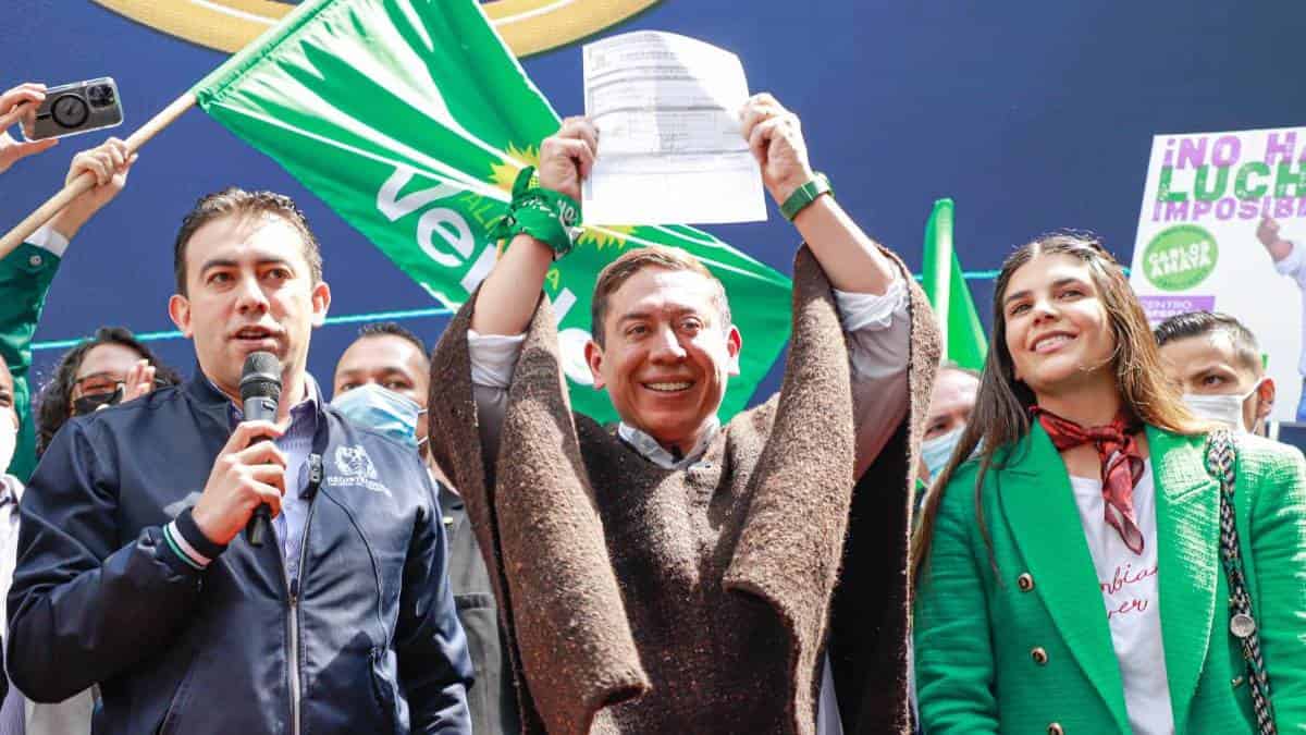 Carlos Amaya inscribió ante Registraduría su candidatura presidencial