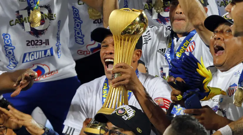 Carlos Bacca y un grito al cielo por Eloísa ¿por qué se recuerda a la madre del delantero?