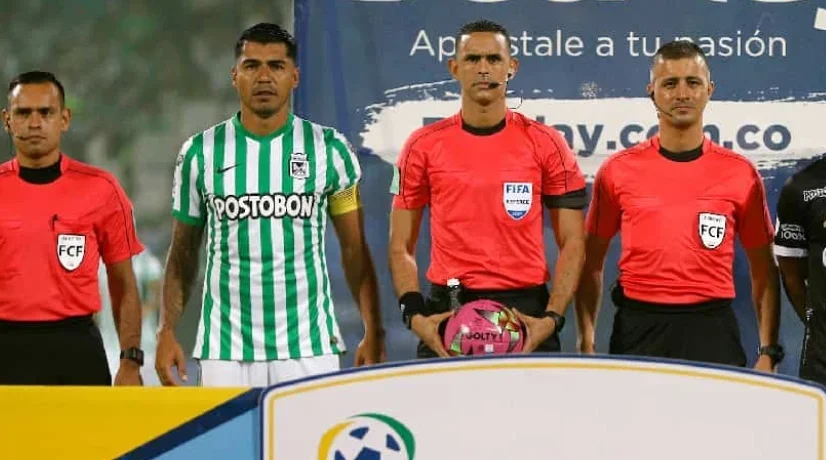 Los árbitros que están sancionados por errores en FPC