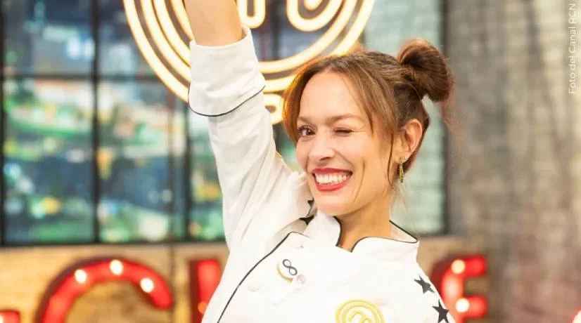 Celebración de Carolina Acevedo, ganadora de Masterchef Celebrity.
