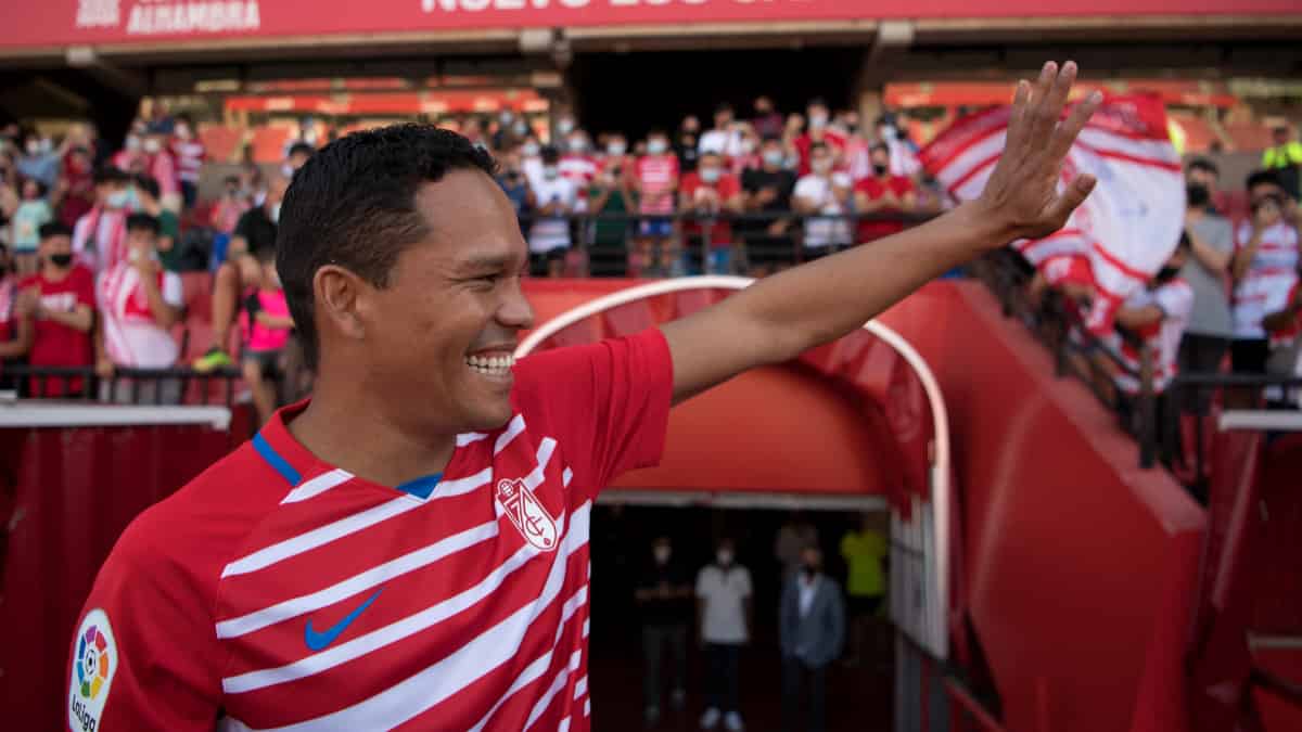 Hinchas del Barcelona se enojan con Carlos Bacca