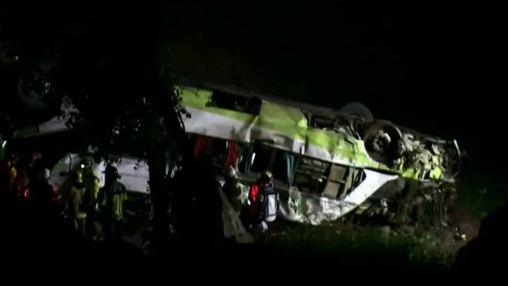 Al menos 21 muertos y 20 heridos por accidente de tránsito en Chile ...