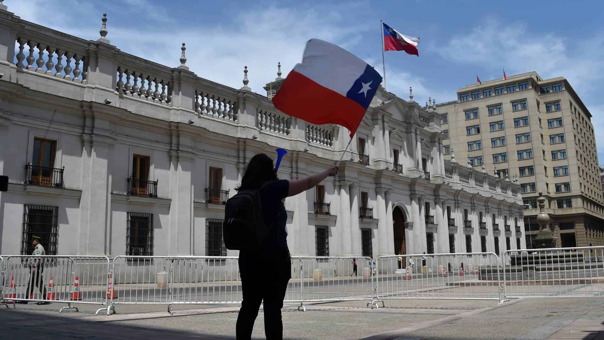 Aprobada en 1980 en un cuestionado referéndum y en plena dictadura de Augusto Pinochet (1973-1990). Foto: AFP