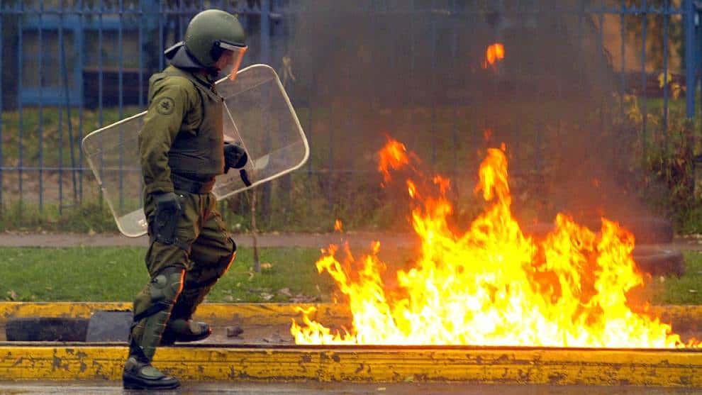 Chile busca apurar la reforma Carabineros en contra del abuso policial
