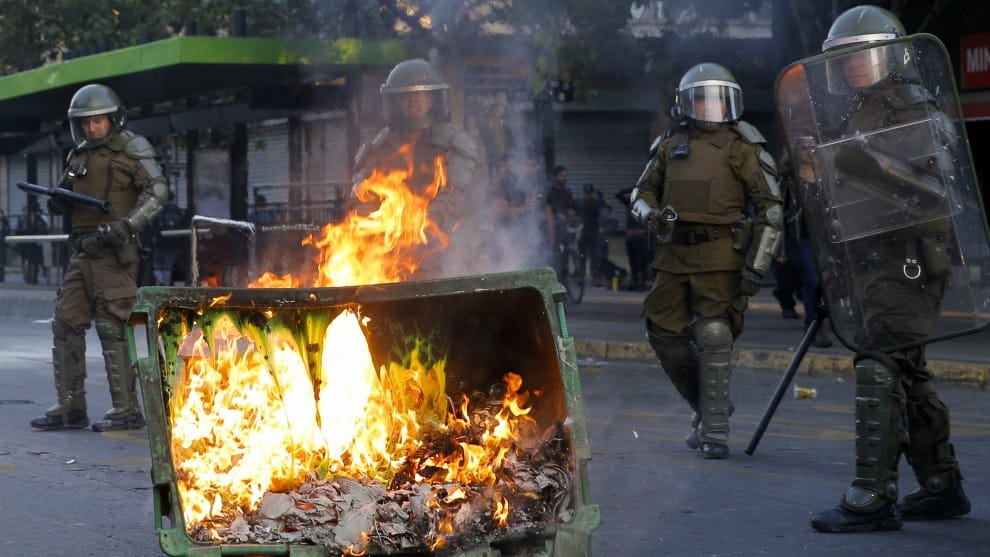 Presidente Piñera declaró estado de emergencia por protestas en Santiago de Chile