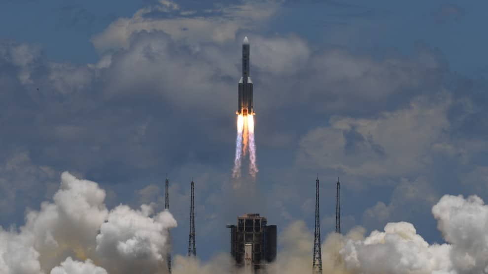 China lanzó sonda a Marte