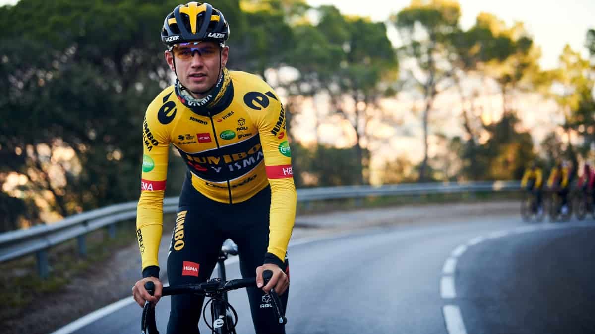 Milan Vader sufrió grave caída en Vuelta al País