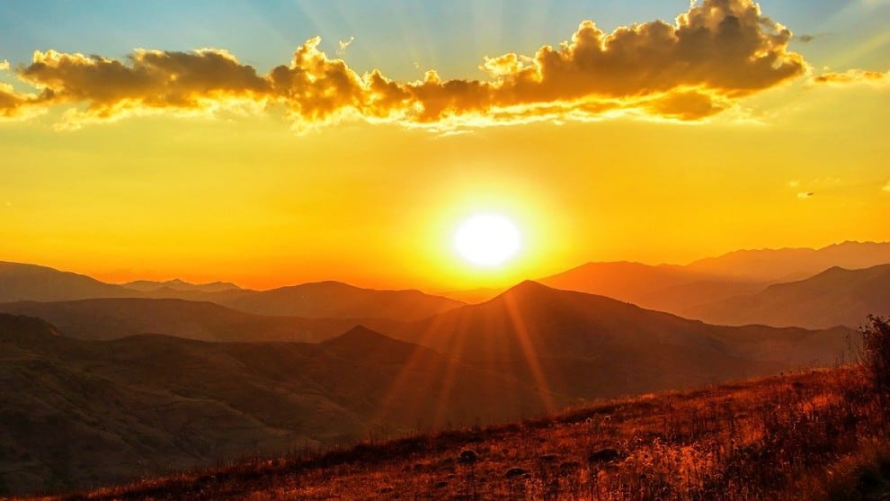 'Cinco soles' aparecen en el cielo de China