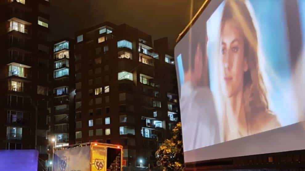 La iniciativa que lleva el cine hasta su casa en medio del aislamiento