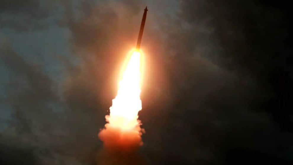 Tres cohetes impactaron cerca del aeropuerto de Bagdad, Irak