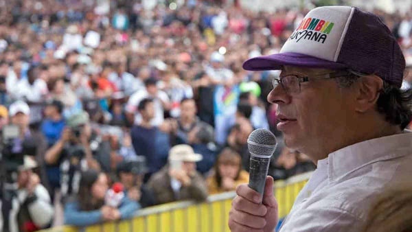 Fiscalía inspecciona sede de Colombia Humana en investigación sobre campaña presidencial de 2022 Fiscalía inspecciona sede de Colombia Humana en investigación sobre campaña presidencial de 2022