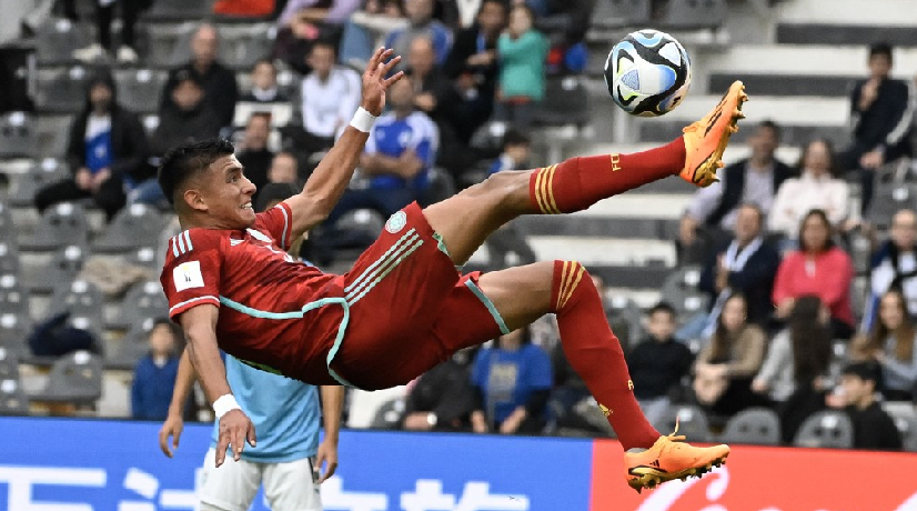 Accion de juego: Colombia vs Israel