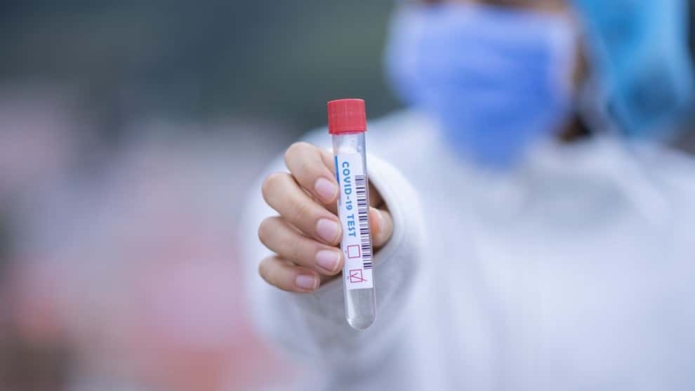 Evalúan autorizar venta de antiviral contra el covid-19 en Europa