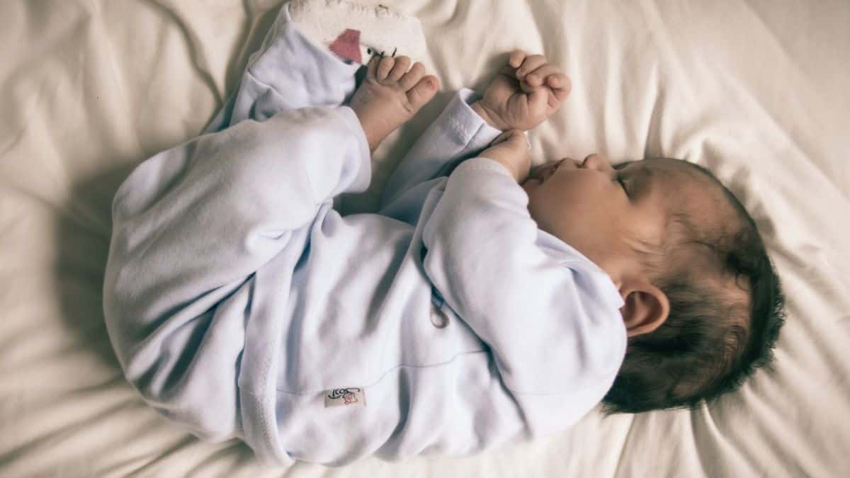 Científicos encuentran la solución para dormir un bebé