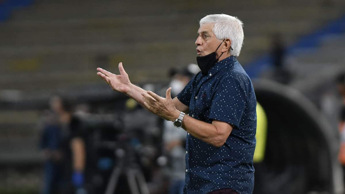 Julio Comesaña / Dimayor Julio Comesaña criticó a los hinchas del Medellín ante Once Caldas