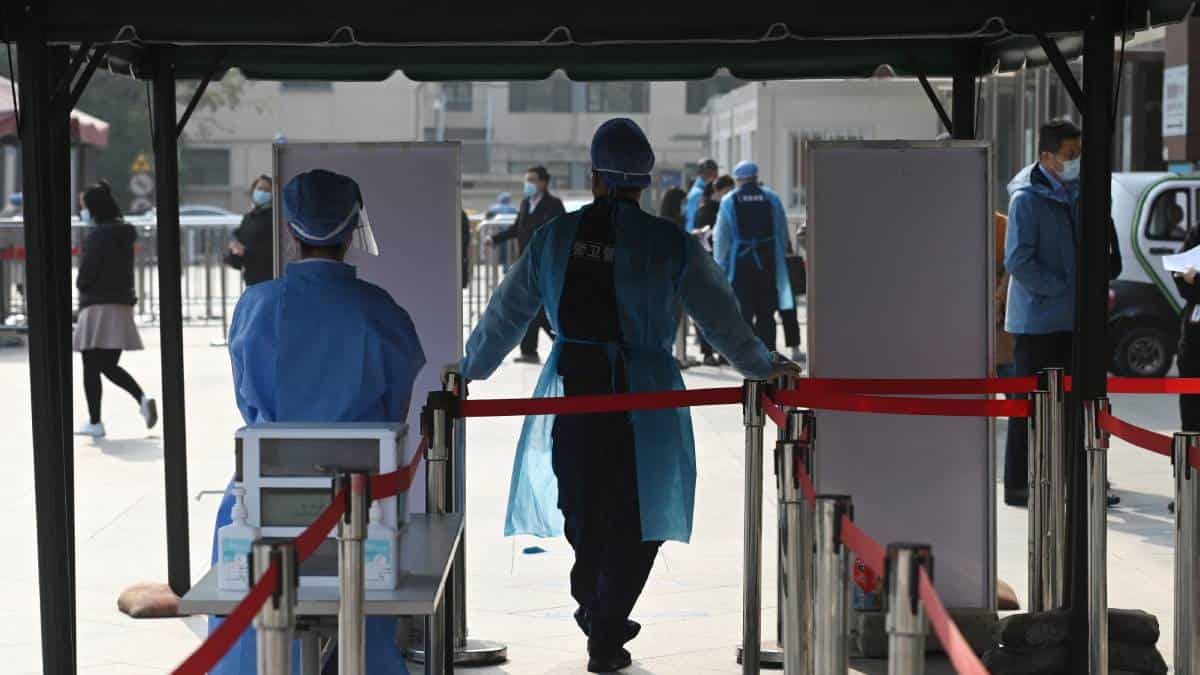 China aumenta medidas preventivas tras nuevos brotes de covid