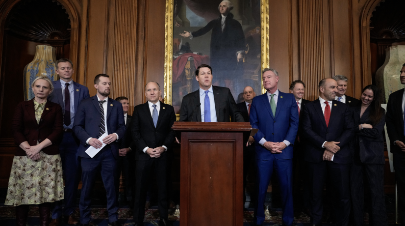 Congreso EEUU aprobó ley que evita cierre del Gobierno