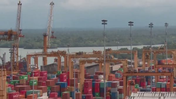 Contraloría alerta por revisión del TLC con Estados Unidos