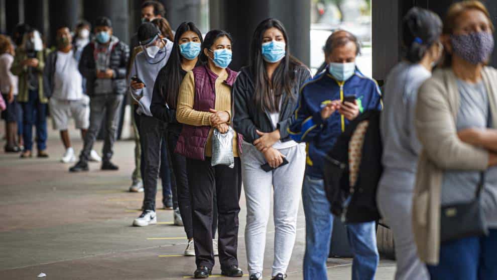 Perú superó los 320.000 contagios y 11.000 muertes por coronavirus