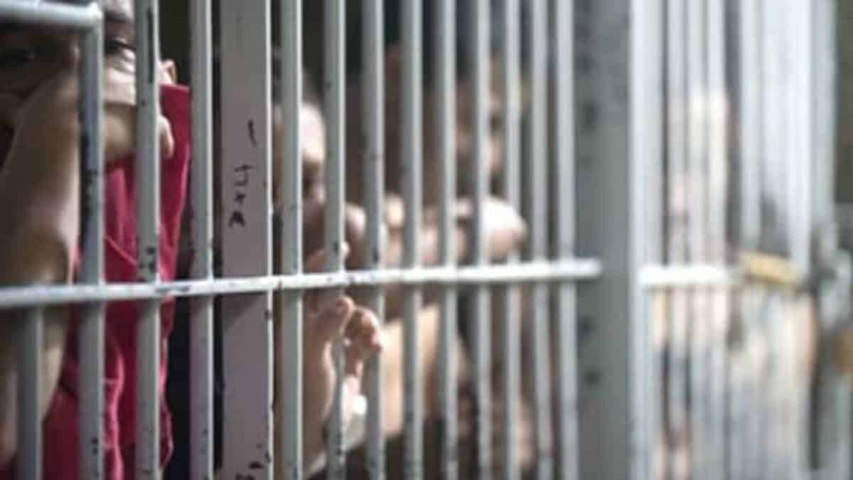 Corte dicta medidas para resolver violaciones de derechos a detenidos