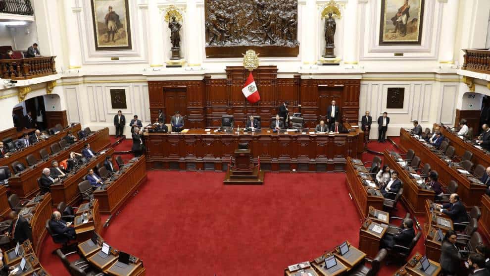 Lo que debe saber de la grave crisis política en Perú