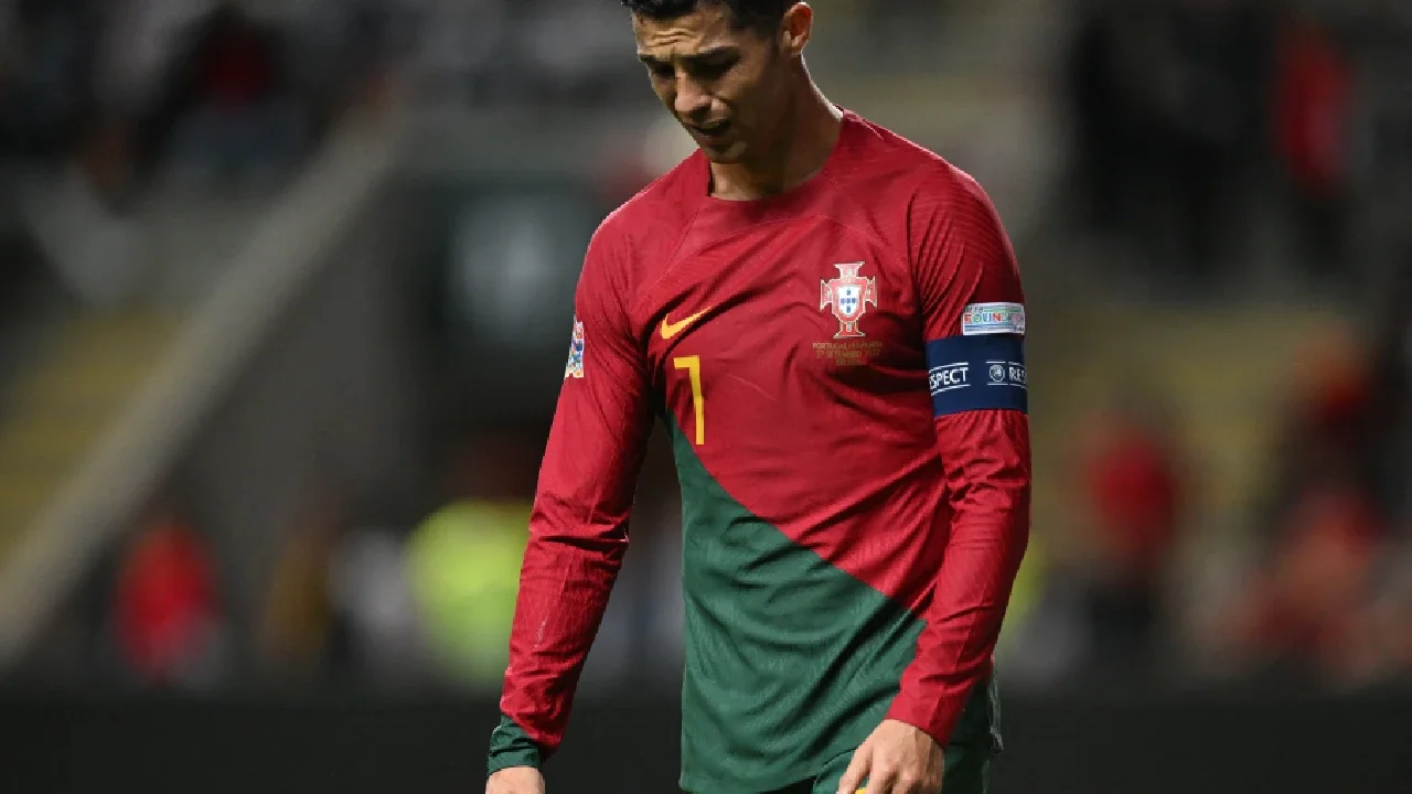 Cristiano Ronaldo viene de perder con Portugal un partido contra España.