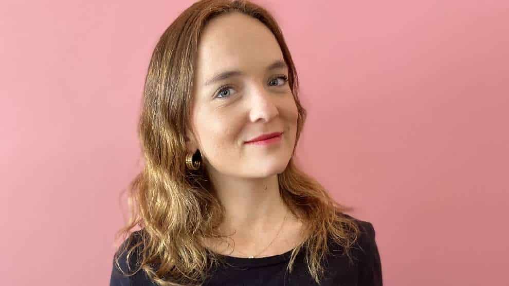 Cristina Constain sonriendo